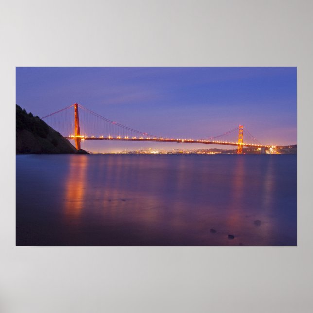 Poster Le pont du Golden Gate à la tombée de la nuit de K (Devant)