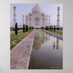 Poster Le Taj Mahal parfaitement reflété toujours dans