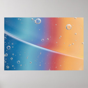 POSTER L'EAU SE DÉVERSE SUR LE BUCKET EN PLASTIQUE BLEU