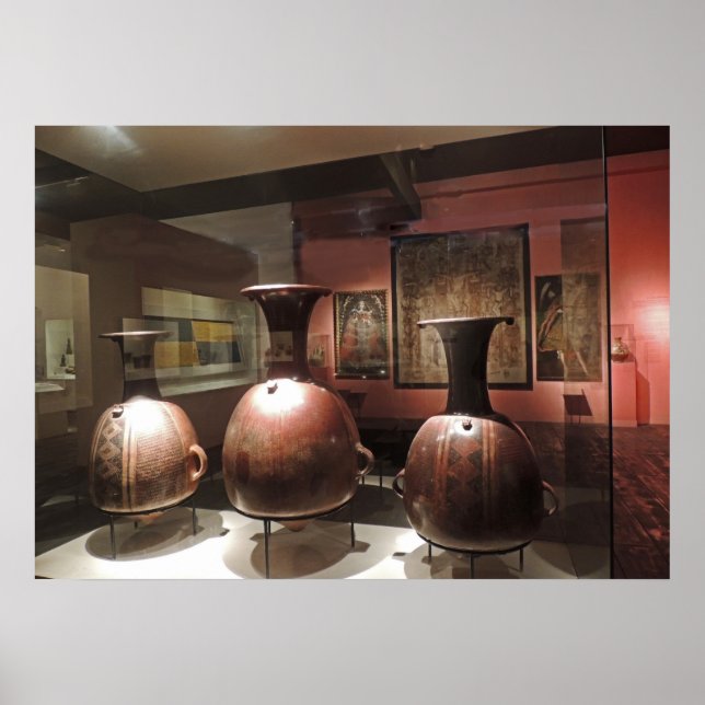 Poster Les artefacts antiques d'un musée péruvien (Devant)