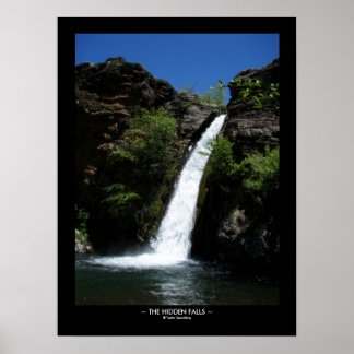 Poster Les chutes cachées avec la frontière de titre