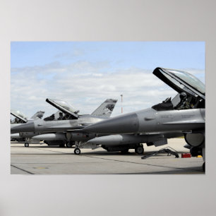Poster Les Falcons F-16 de combat attendent pour lancer