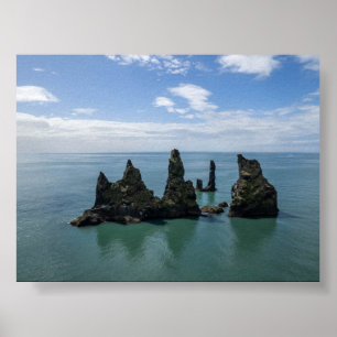 Poster Les formations rocheuses de Reynisdrangar en Islan