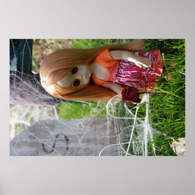 Poster Little Miss No Name - Haunting (Devant)