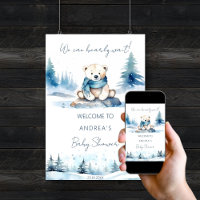 L'ours polaire hiver l'attente d'attente baby show
