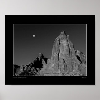 Poster Lune sur arches Spire Monochrome