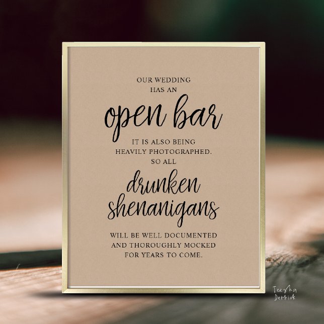 Poster Mariage Rustique Bar Ouvert, Frasques d'Ivrognes (Modern Rustic Wedding Open Bar Drunken Shenanigans Poster in Cottage Brown Kraft)