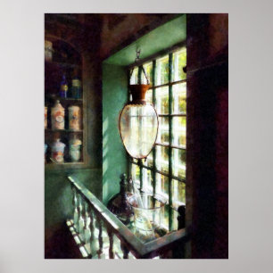 Poster Mortier en verre et pilon sur le rebord de fenêtre