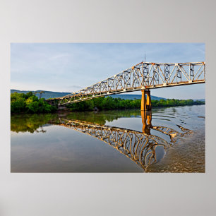 Poster Naviguer sous un pont sur la rivière Tennessee