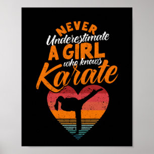Poster Ne sous-estimez jamais le karaté d'une fille
