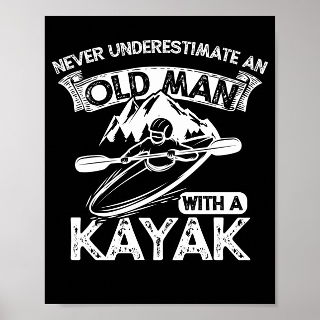 Poster Never Underestimate An Old Man (Devant)