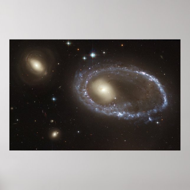Poster Noyau d'anneau Blue Stars de Galaxy AM 0644-741 (Devant)