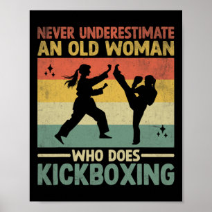 Poster NSous-estimez Jamais Une Femme Âgée Qui Pratique L