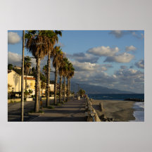 Nuages Au-Dessus Du Bord De Mer