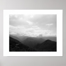 Nuages sur les collines Photographie noir et blanc