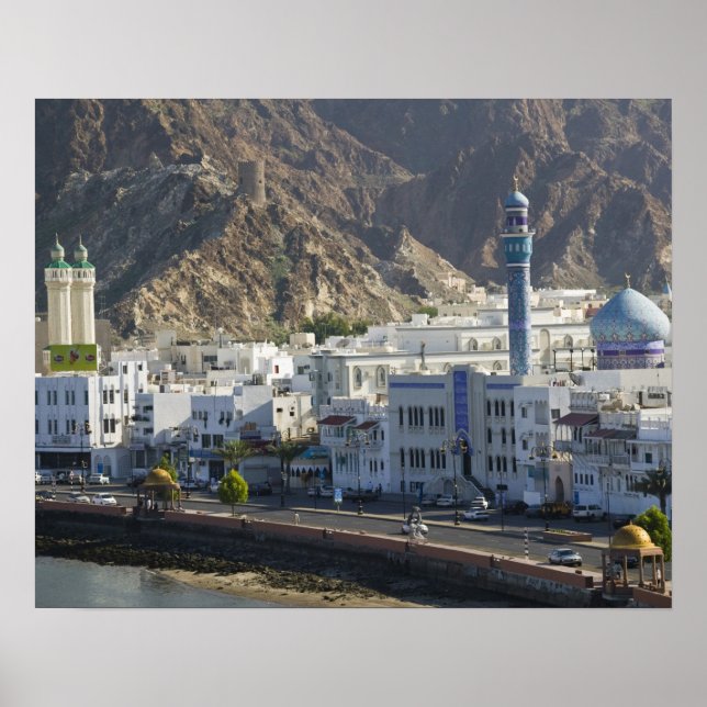 Poster Oman, Muscat, Mutrah. Bâtiments le long de Mutrah (Devant)