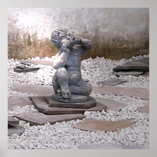 Poster Pan Statue Jouer Flute dans Rock Garden