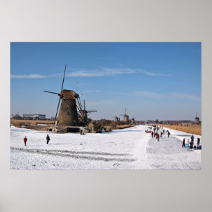 Poster Patinage le long des moulins à vent en hiver