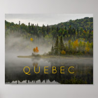 Paysage du Québec Automne Lac avec Brume Photo d'A
