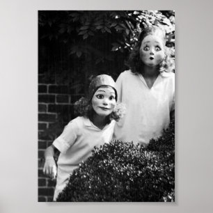 Poster Personnes Portant Des Masques, Étrange, Vintage