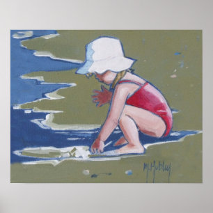 Poster Petite fille avec casquette sur la plage avec vagu