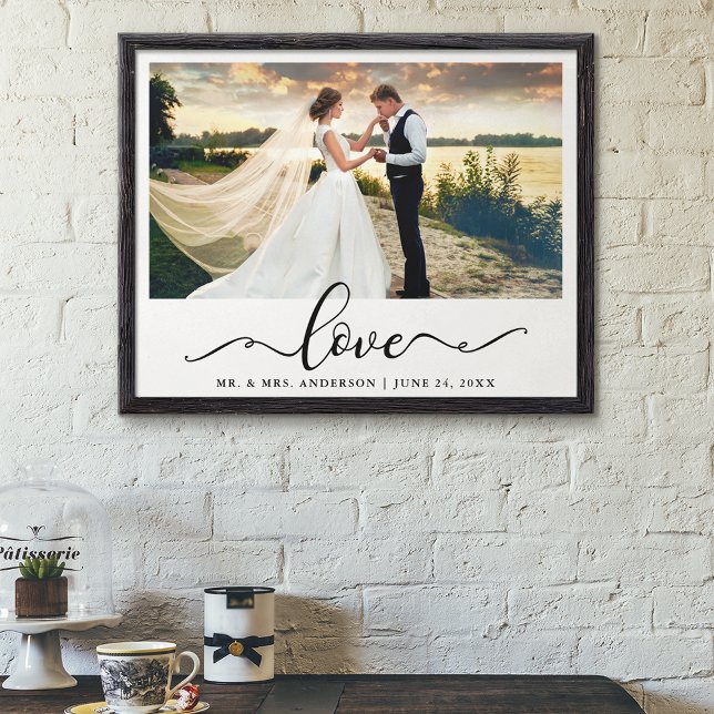 Poster Photo de mariage élégant script noir Amour (Customize to change your personalized text size, text style or size of poster.)