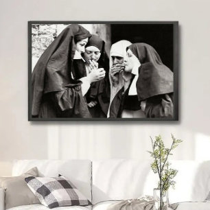 Poster Photographie ancienne de nonnes fumant