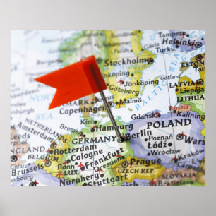 Poster Pingle de carte placée à Berlin, Allemagne sur la 
