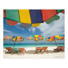 Plage de sable tropicale et mer turquoise. 2