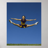 Pom-pom girl féminin saut en air 3