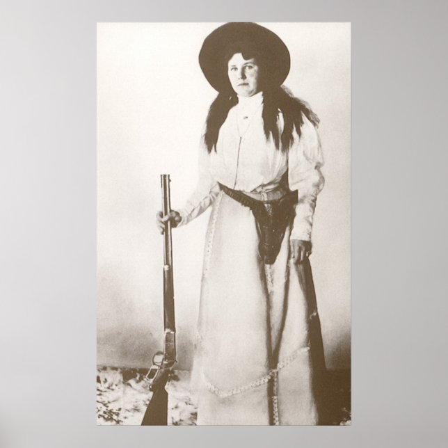 Poster Portrait photo de 1910 d'une cowgirl tenant un fus (Devant)