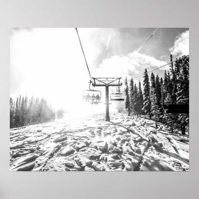 Poster Poudre sur la colline // Skilift noir et blanc (Devant)