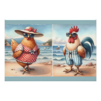 Poulets en maillots de bain en bord de mer