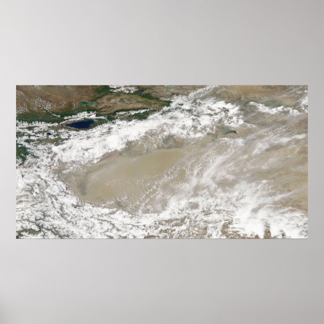 Poster Poussière et nuages planaient au-dessus du Taklima (Devant)