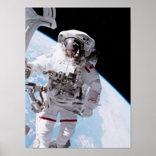 Poster Promenade spatiale (STS-100)