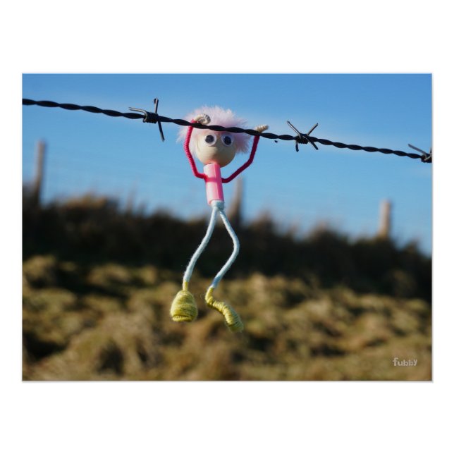 Poster Puissance du patser Fubby sur le fil barbelé. (Devant)