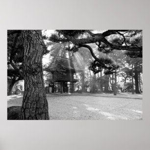 Poster Rays of Sunlight on Japanese Temple Gate