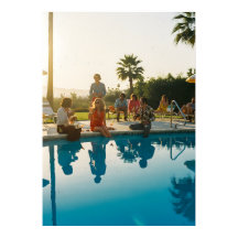 Scène Glamour au Bord de la Piscine – Voyage Inspi