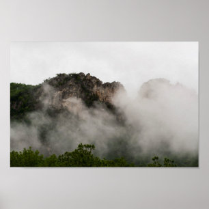 Poster Seneca Rocks dans le nuage, Virginie-Occidentale.