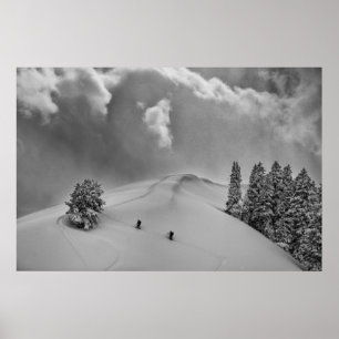 Poster Skieurs de fond en randonnée dans la poudreuse