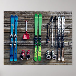 Poster Skis, Bottes, équipement de ski accroché au mur