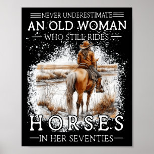 Poster Sous-estimer une vieille femme qui monte à cheval