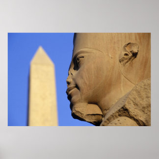 Poster Statue d'Amun-Re avec Obélisque, Karnak (Egypte)