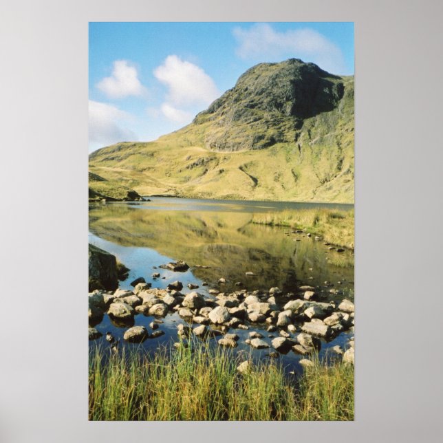 Poster Stickle Tarn réflexions estivales, Lake District. (Devant)
