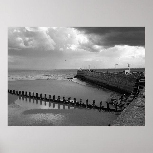 Poster Stormy Bridlington (Devant)