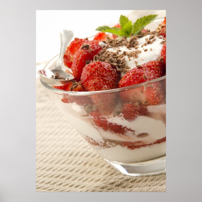 Poster Strawberry Dessert With Fresh Yogurt (Devant)