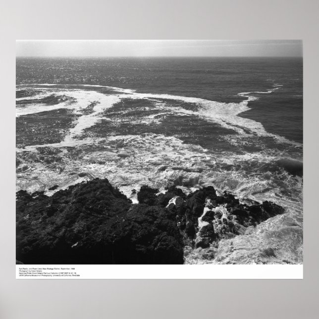 Poster Surf, rochers et lignes de mousse près de la stati (Devant)