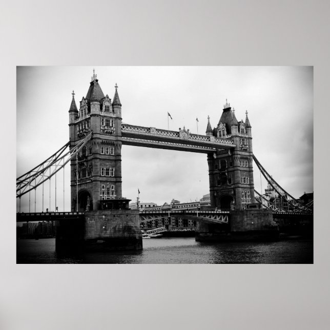 Poster Tower Bridge, Londres, Royaume-Uni en noir et blan (Devant)