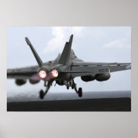 Un F/A-18E Super Hornet lance