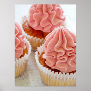 Poster Un gâteau sucré à glaçage rose